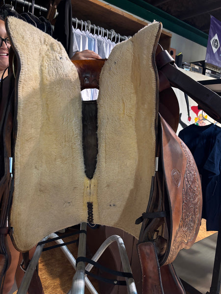 15"/Textan Hereford Western Saddle