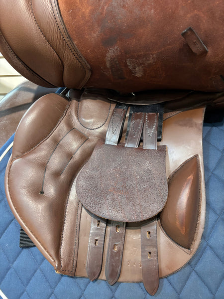 17"/Med Black Country Wexford Jump Saddle