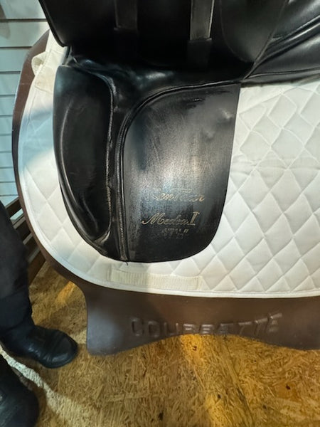 17.5"/ Med Kentaur Medea II Dressage Saddle