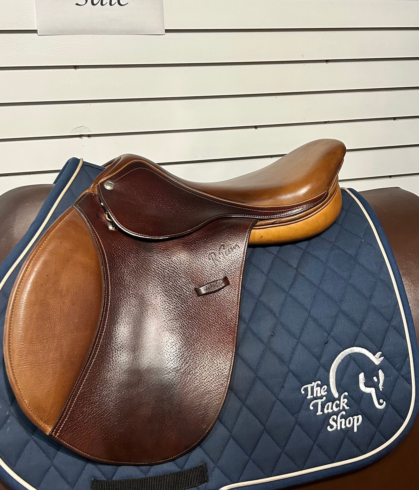 17"/ADJ Pessoa Rodrigo Saddle