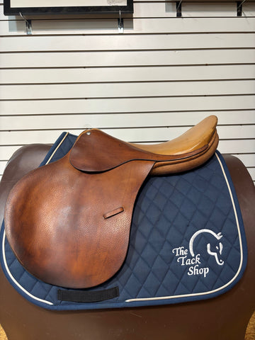 17.5"/ Medium Close Contact Jumping Saddle